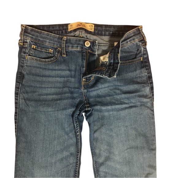🔹Hollister Women's Straight Leg Blue Jeans Sz 7-R🔹 - Picture 3 of 11